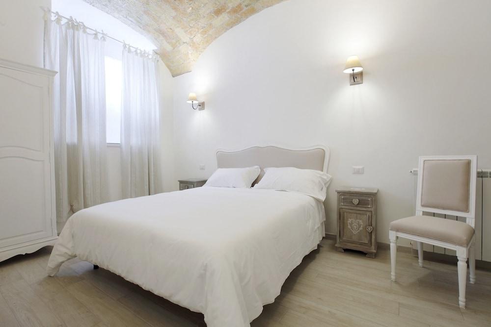 Mirko Luxury 3* Rome